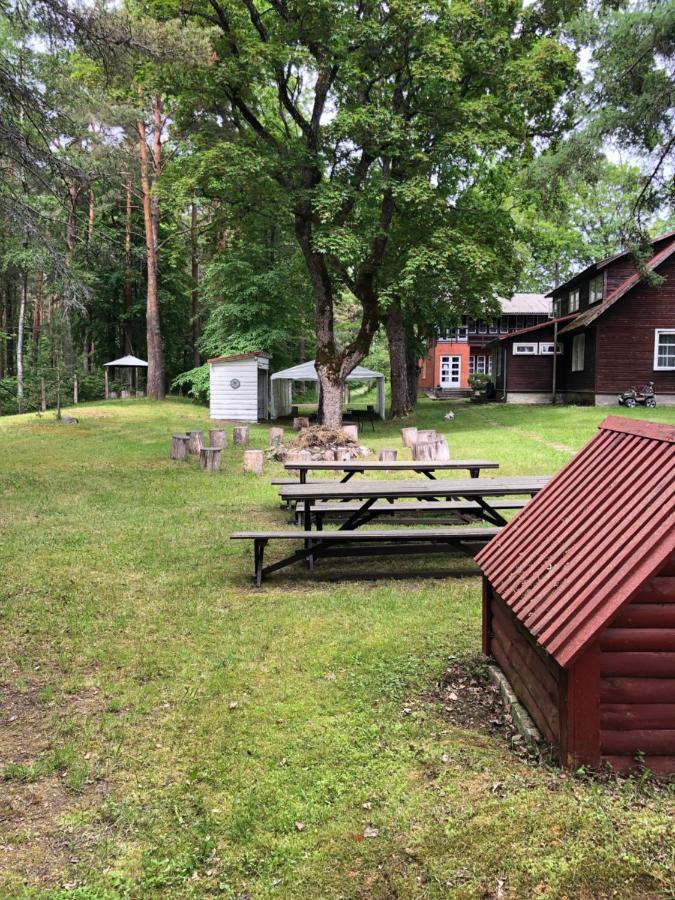 Oravapesa Guest House Häädemeeste Exterior foto